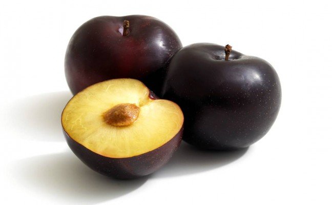Amazing Health Benefits of Plums