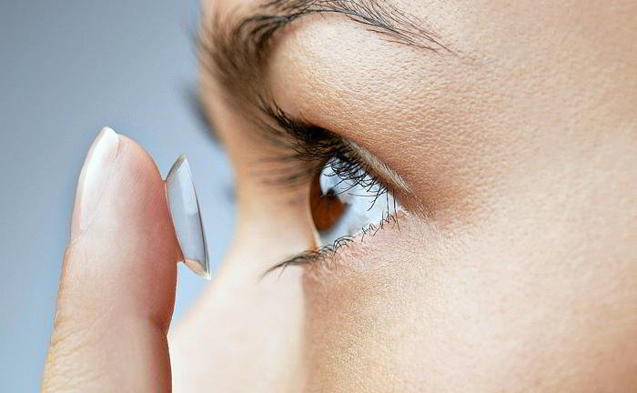 Can we start wearing lenses at any point of time?