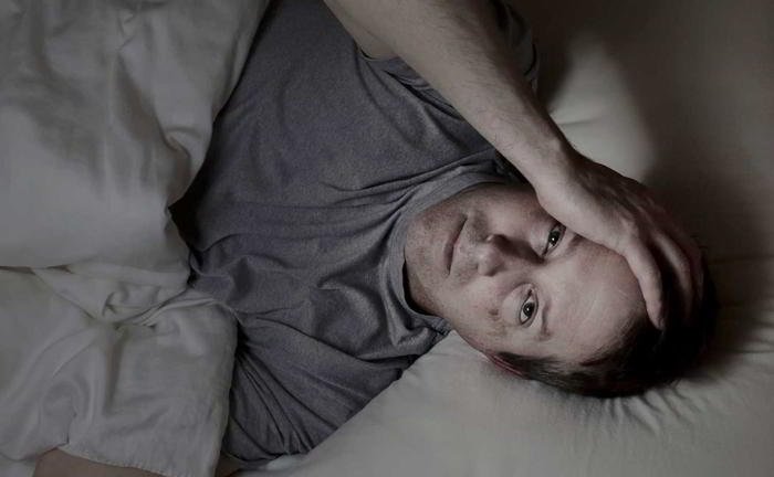 Does it affect the health of those who sleep less?