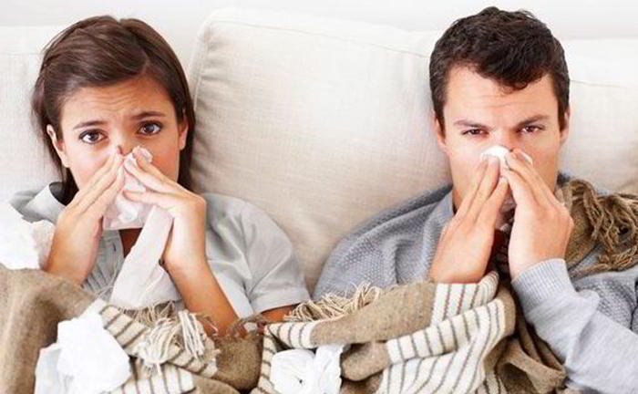 How is cold different from flu?