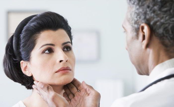 How is overactive thyroid (hyperthyroidism) treated?