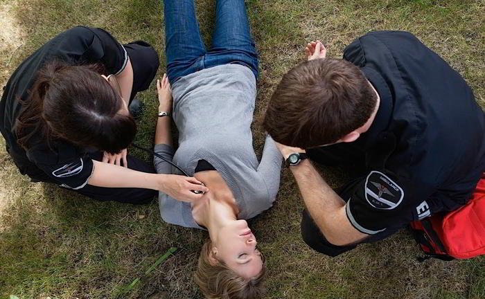 What does an epileptic patient do?