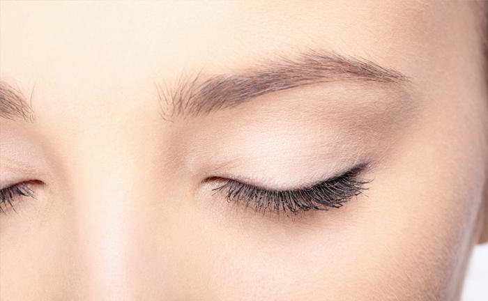 Why do eyes flicker?