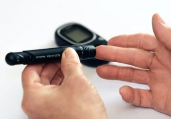 How alternative medicine can help in prevention and cure of diabetes?